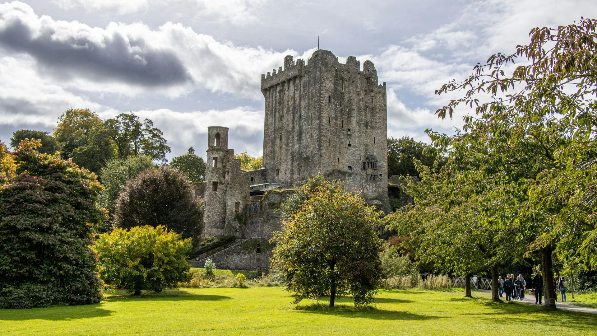 Blarney Castle in the lush Irish countryside