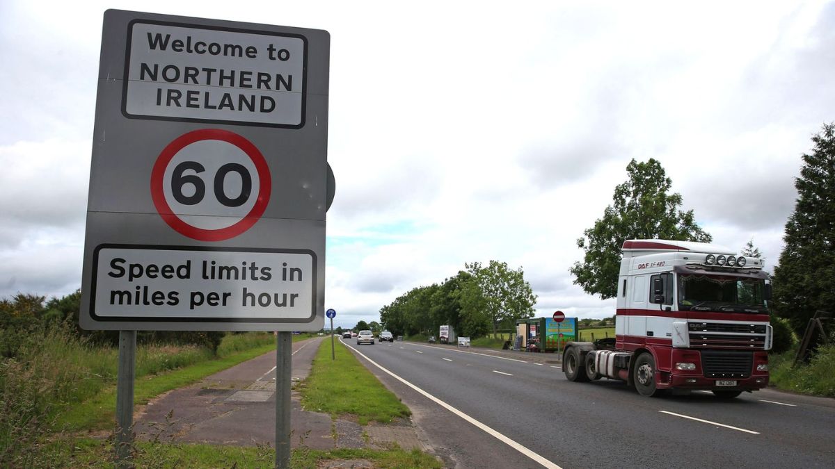 Welcome to Northern Ireland sign