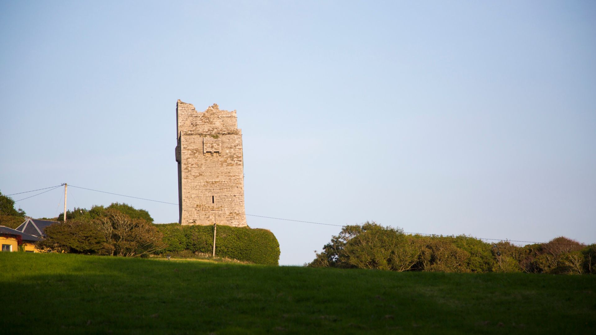 Ballinalacken Castle