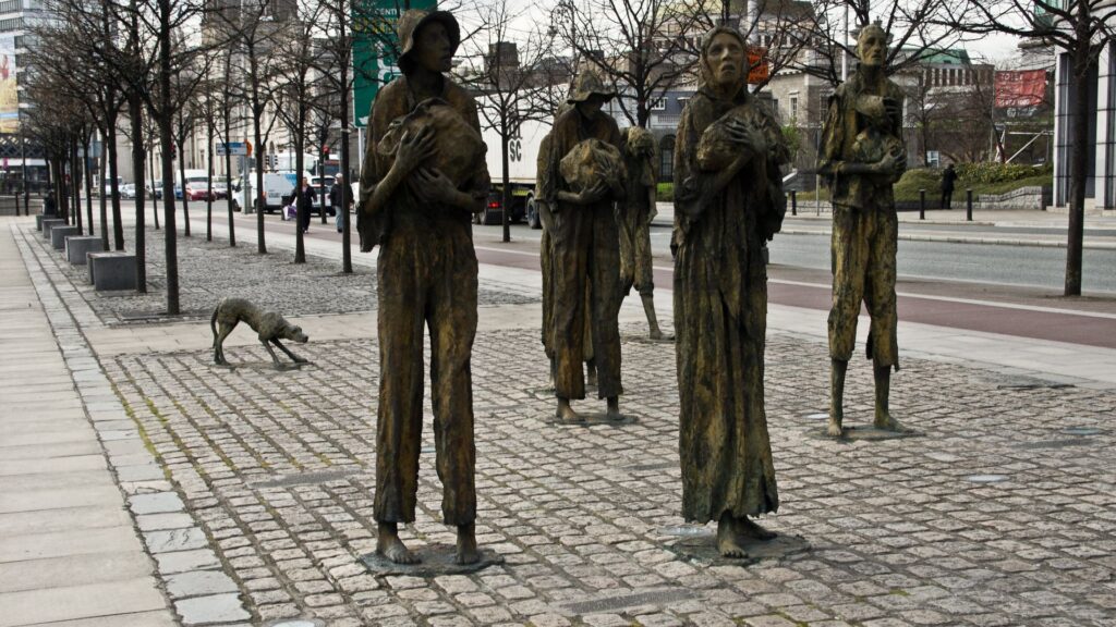 Famine Memorial on the Custom House Quay